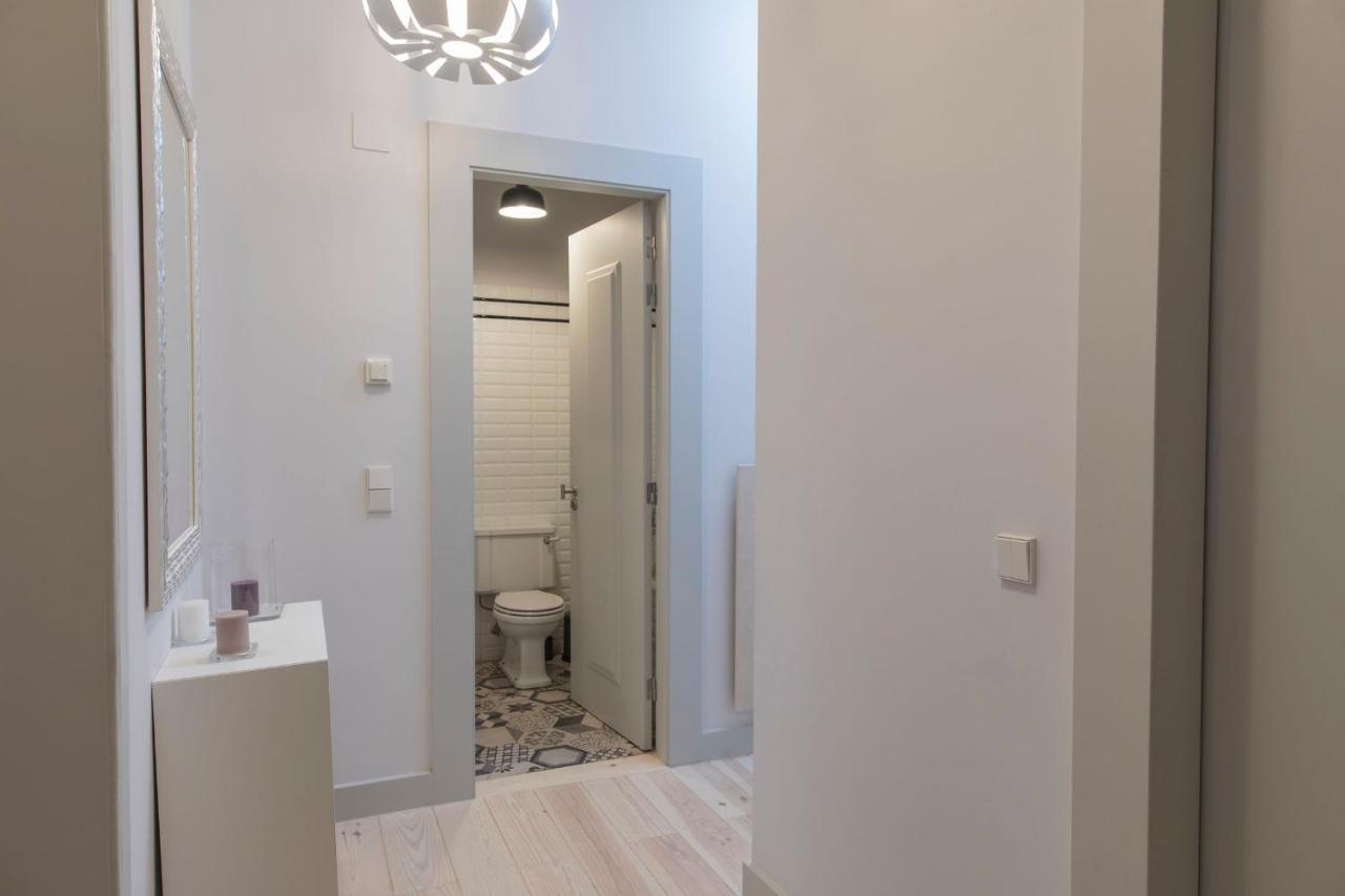Lovelystay - 3 Bedroom Downtown Wonderwall Lisboa Екстериор снимка